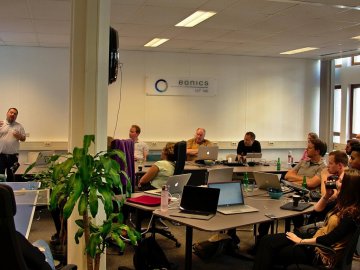 Sfeerbeeld Open Hack Night over hyperdev